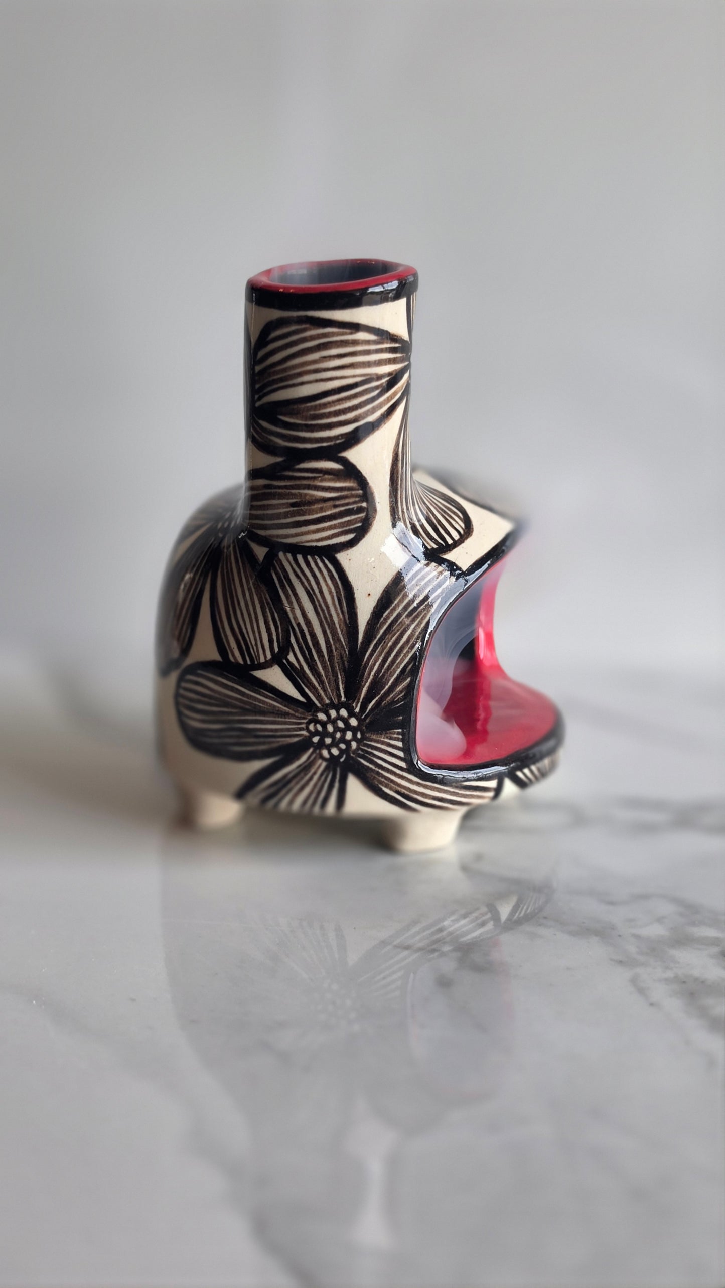 Hand-Painted Ceramic Mini Chiminea – Black & Red Floral Palo Santo Holder